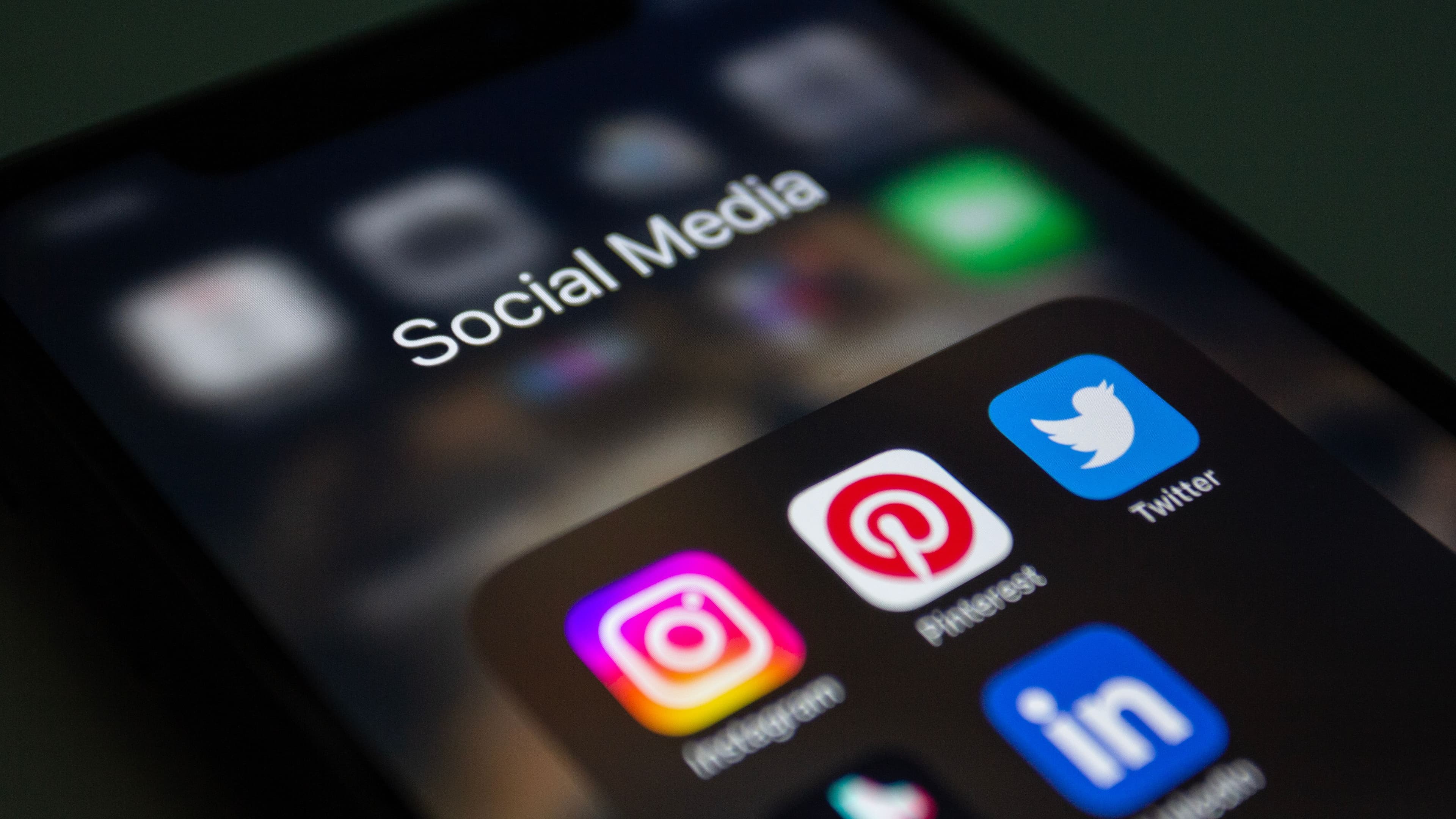 Paid social : et si on arrêtait de piloter en silo !